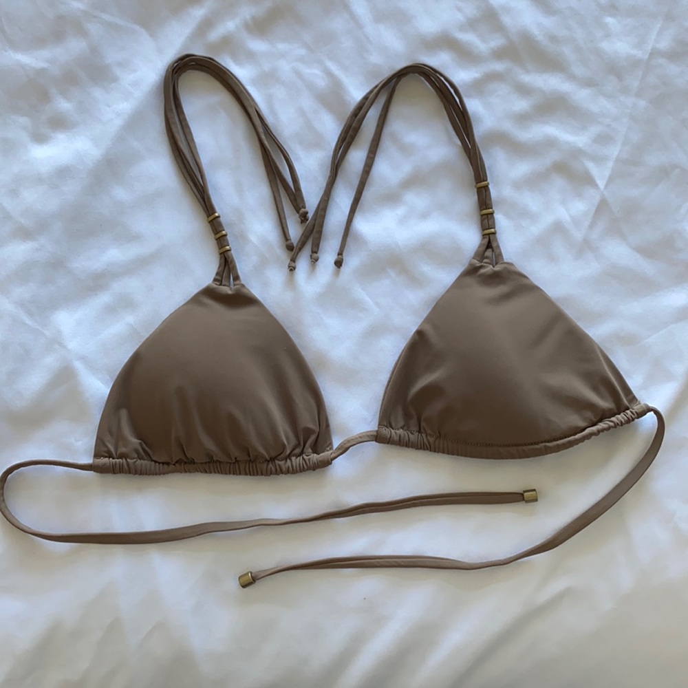 NWOT Vitamin A Bikini Top